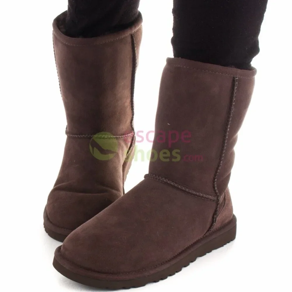 UGG Women's Chocolate Brown Classic Short Suede Mid-Calf Winter Boots Size 7